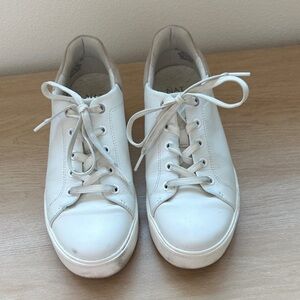 Naturalizer White Casual Womens Sneakers Size 9.5